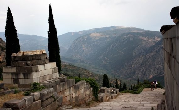 Delfos, Grecia - El oráculo en el ombligo del mundo