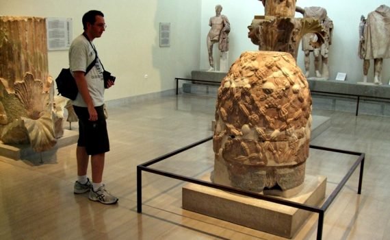 Delfos, Grecia - El oráculo en el ombligo del mundo
