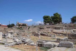 Corinto, Grecia Viajando entre piedras